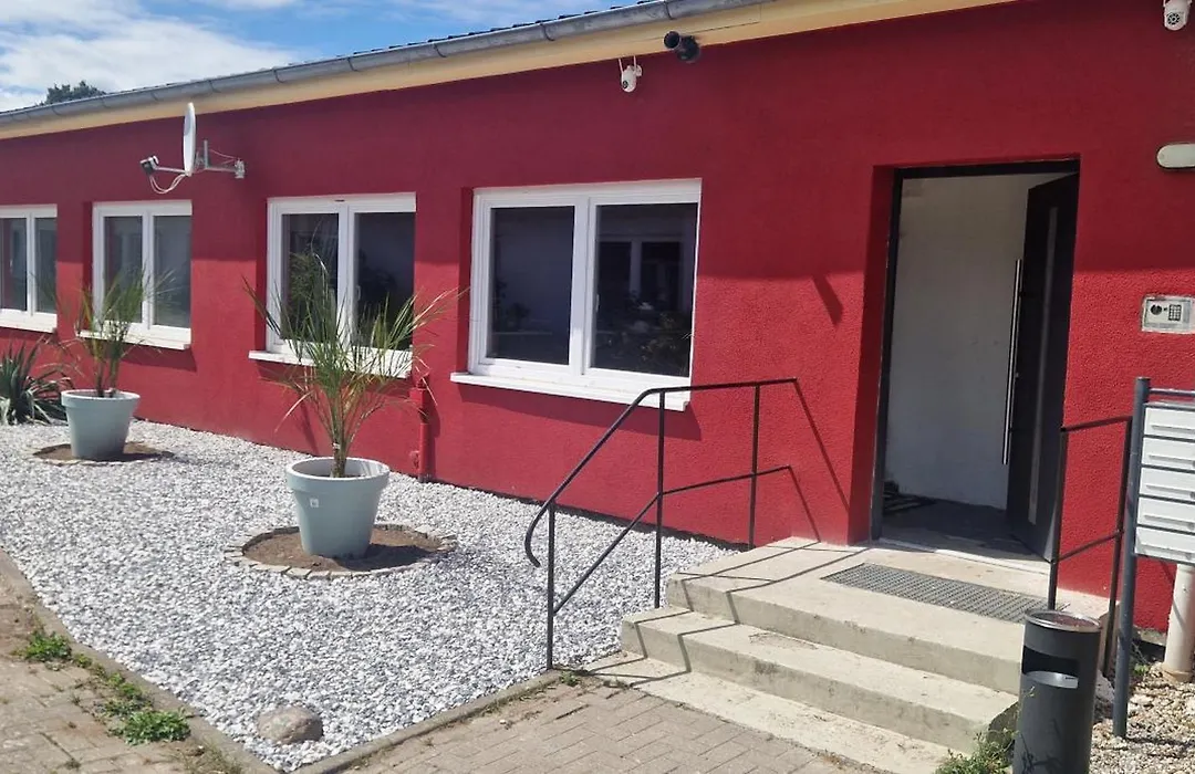 M&R Motel-1